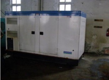 青岛康明斯150kw大型柴油二手发电机组 青岛康明斯150kw大型柴油二手发电机组